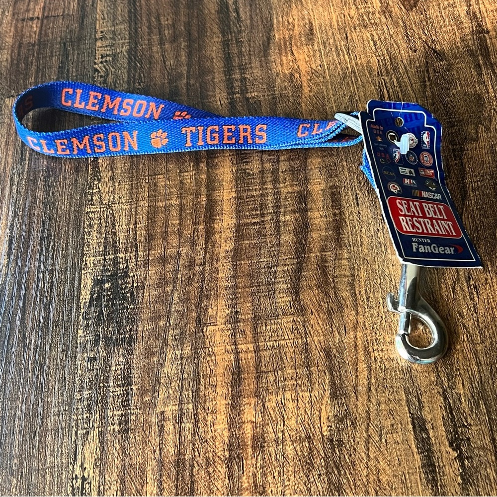 Clemson Tigers Dog Seat Belt Restraint - Small, adjustable, collegiate